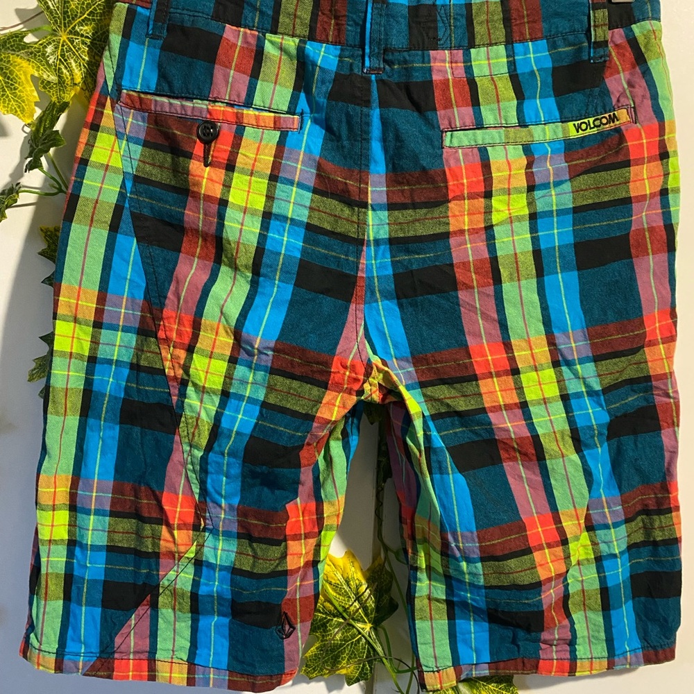 Volcom bright check men’s skate mid shorts 30 - Picture 11 of 12